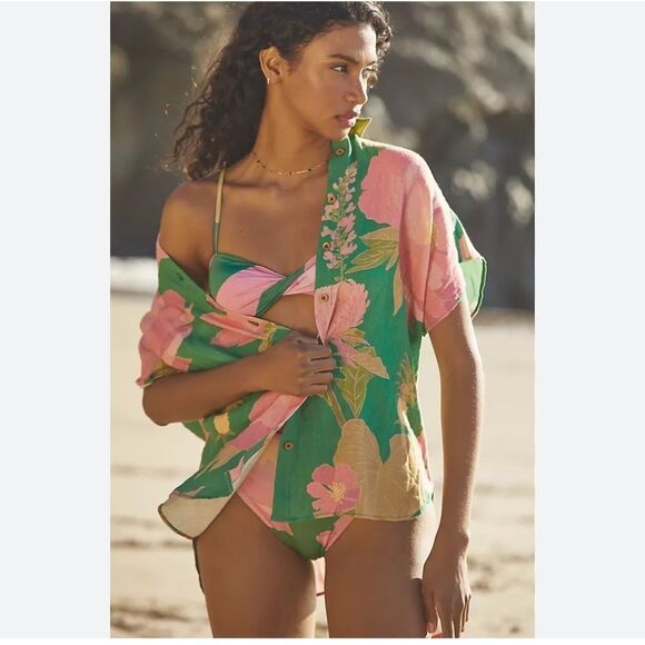 FARM Rio Other - Farm Rio Farm Rio Short-Sleeve Cover-Up Buttondown Shirt size Medium